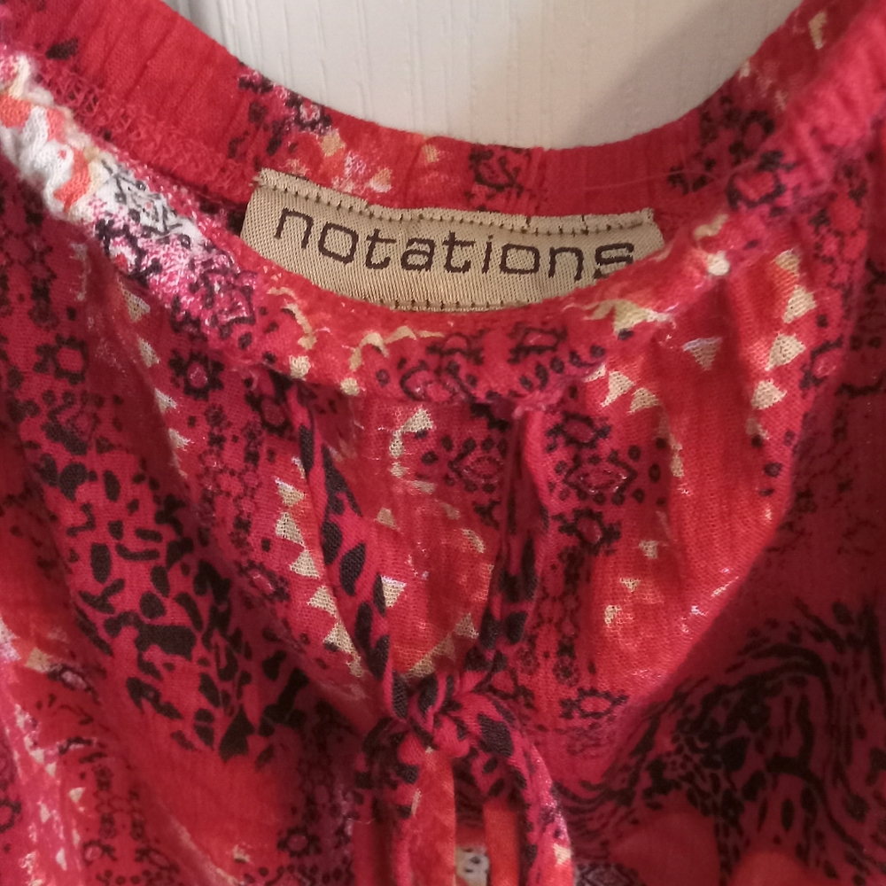 Red woman's skirt - Picture 2 of 2